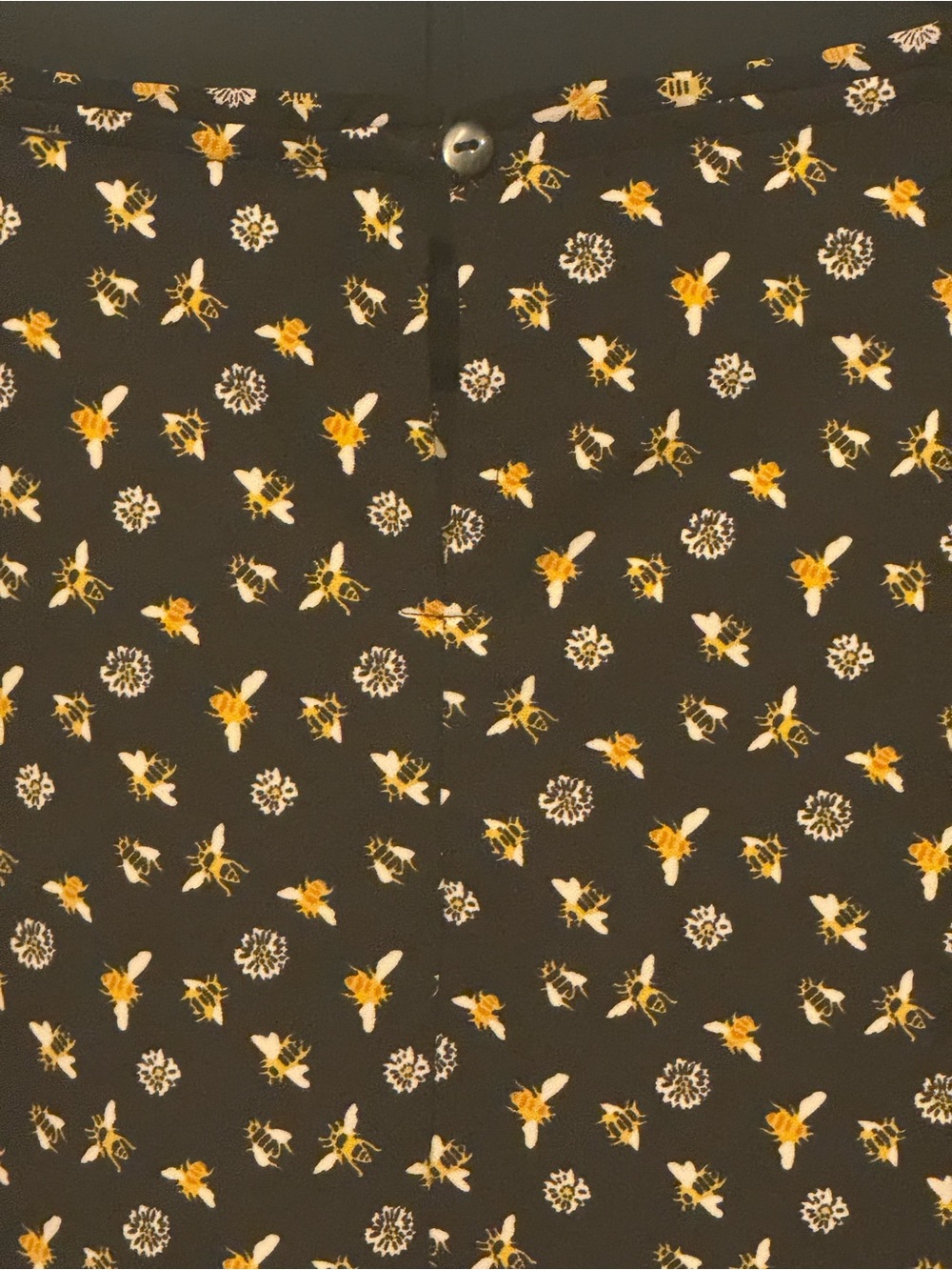 🐝 Ann Taylor Factory Women’s Print Bee  Daisy Black Blouse - Size L Cottagecore - Picture 10 of 10